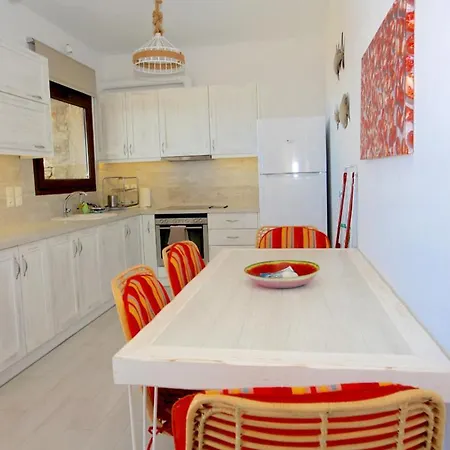 Kastellakia Bay Villas - Pi π House Apartment *
