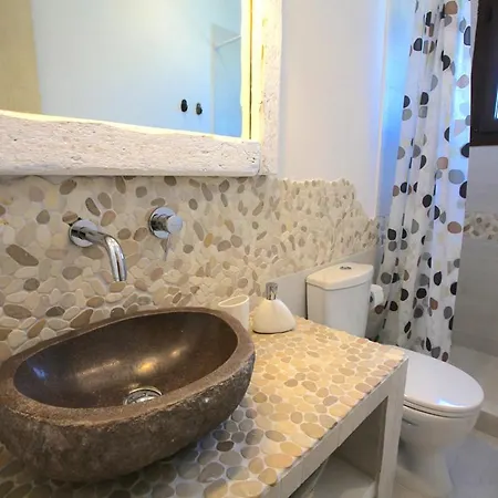 Kastellakia Bay Villas - Pi π House Apartment