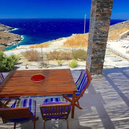 Kastellakia Bay Villas - Pi π House *